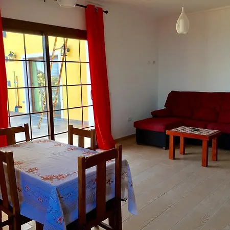 Costa House Nyaraló Monte de Breña